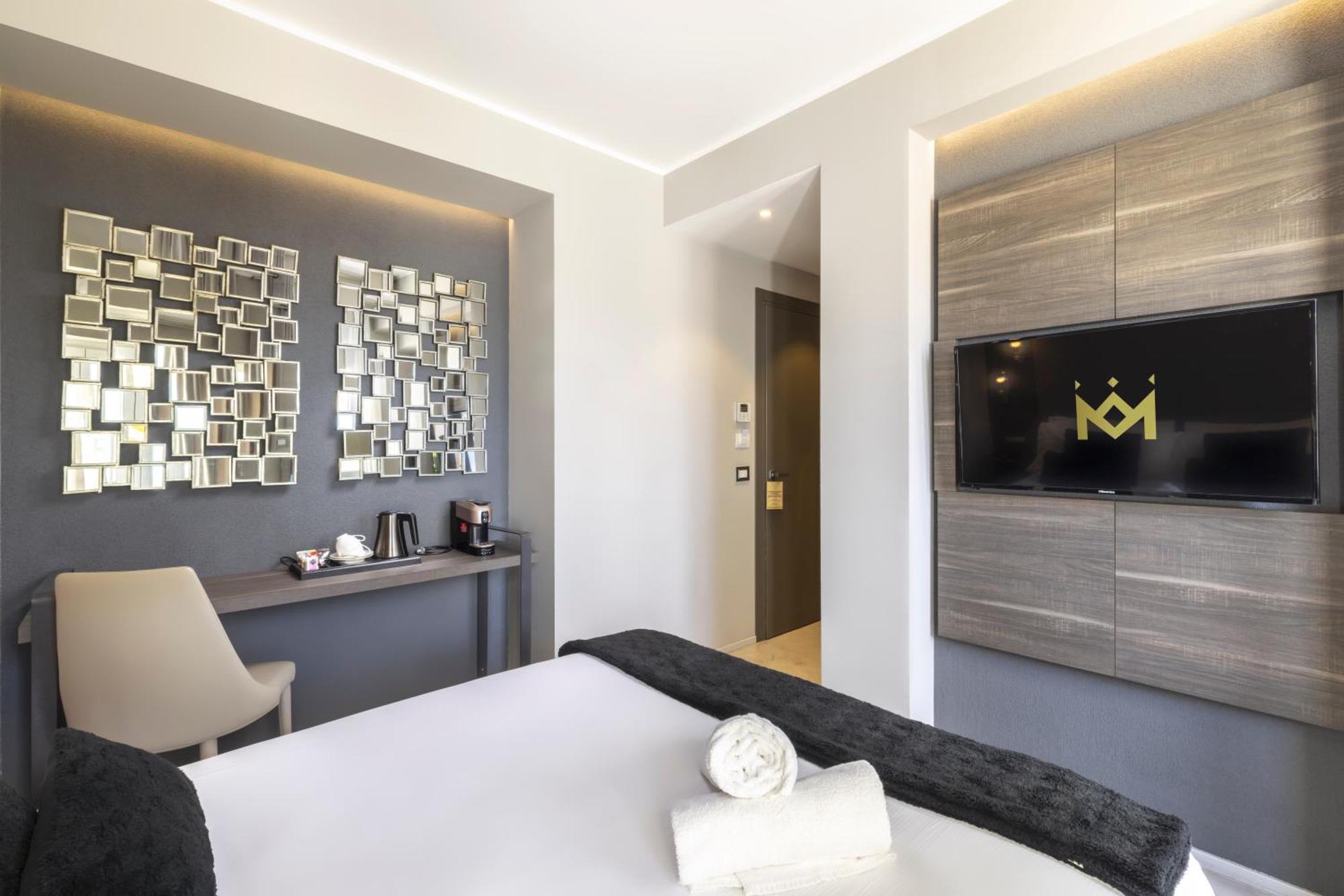 Bed and Breakfast Milestone (Adults Only) Куарту-Сант'Елена Екстер'єр фото
